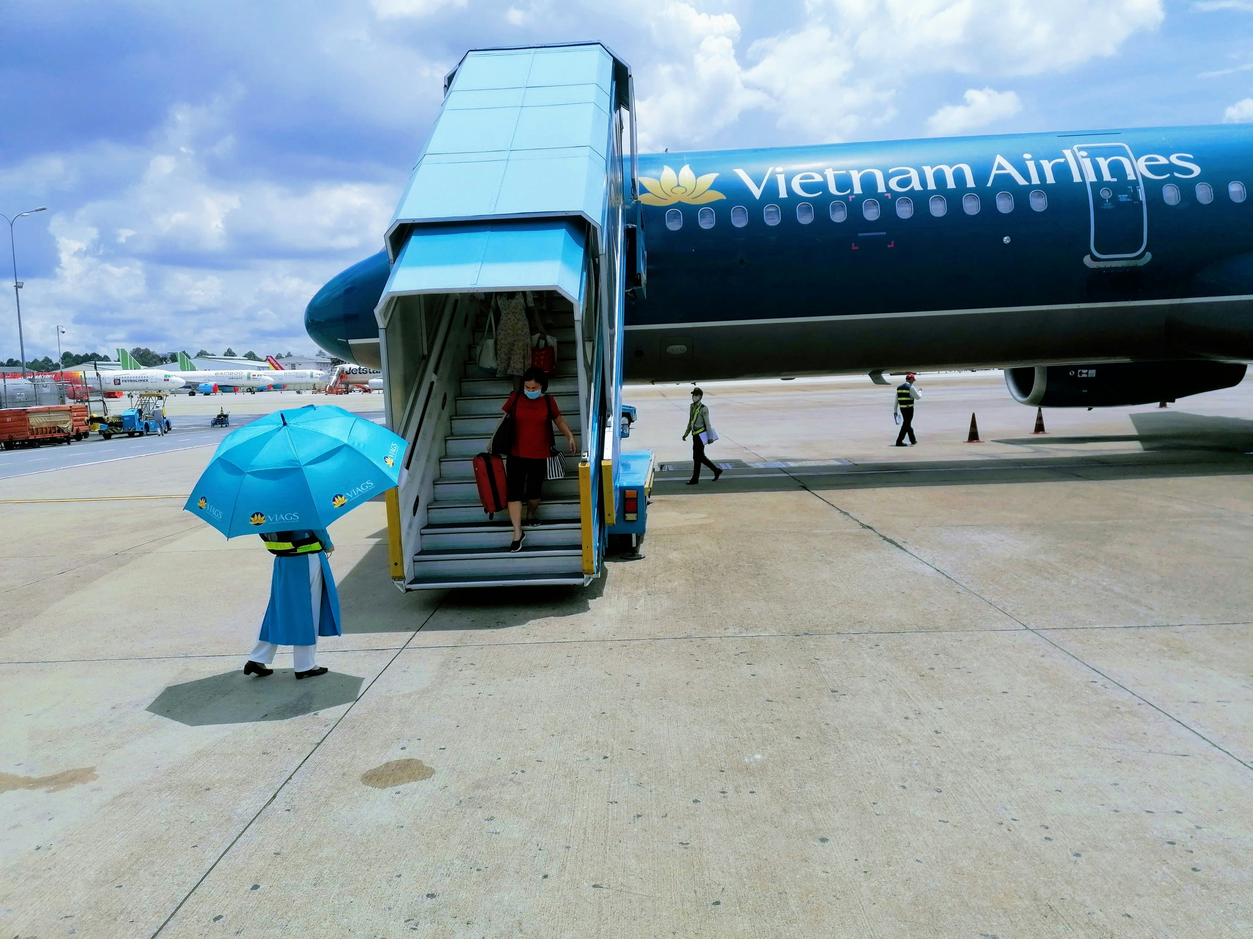 Vietnam Airlines